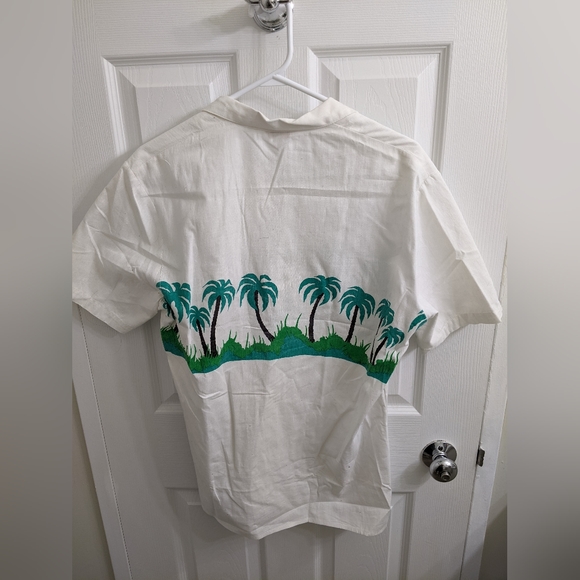 Vintage Carlos and Charlie Cozumel button up - Picture 2 of 3